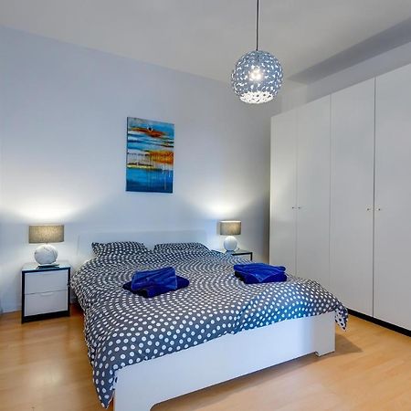 Apartment With Stunning Seaviews Sliema Kültér fotó