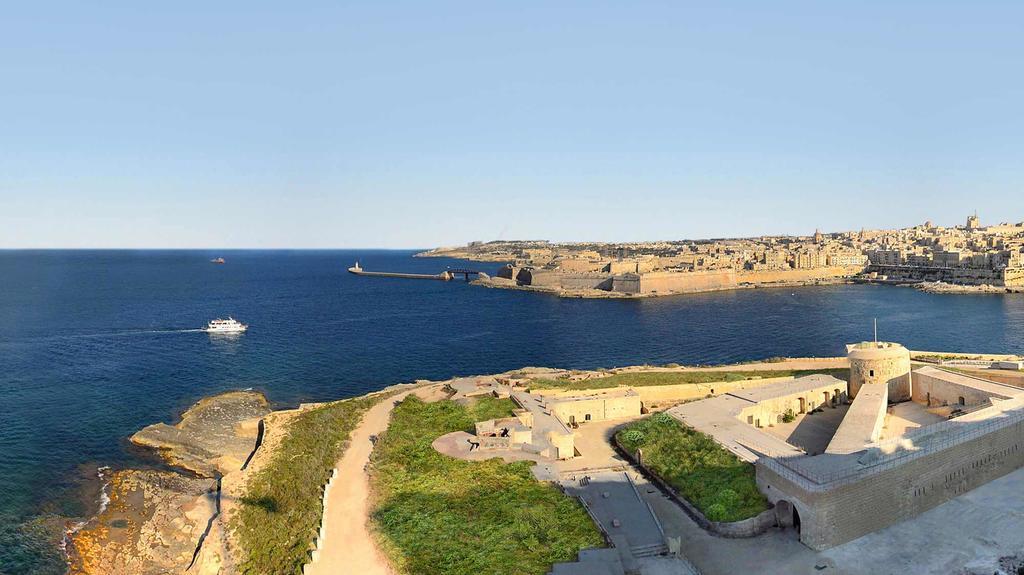 Apartment With Stunning Seaviews Sliema Kültér fotó