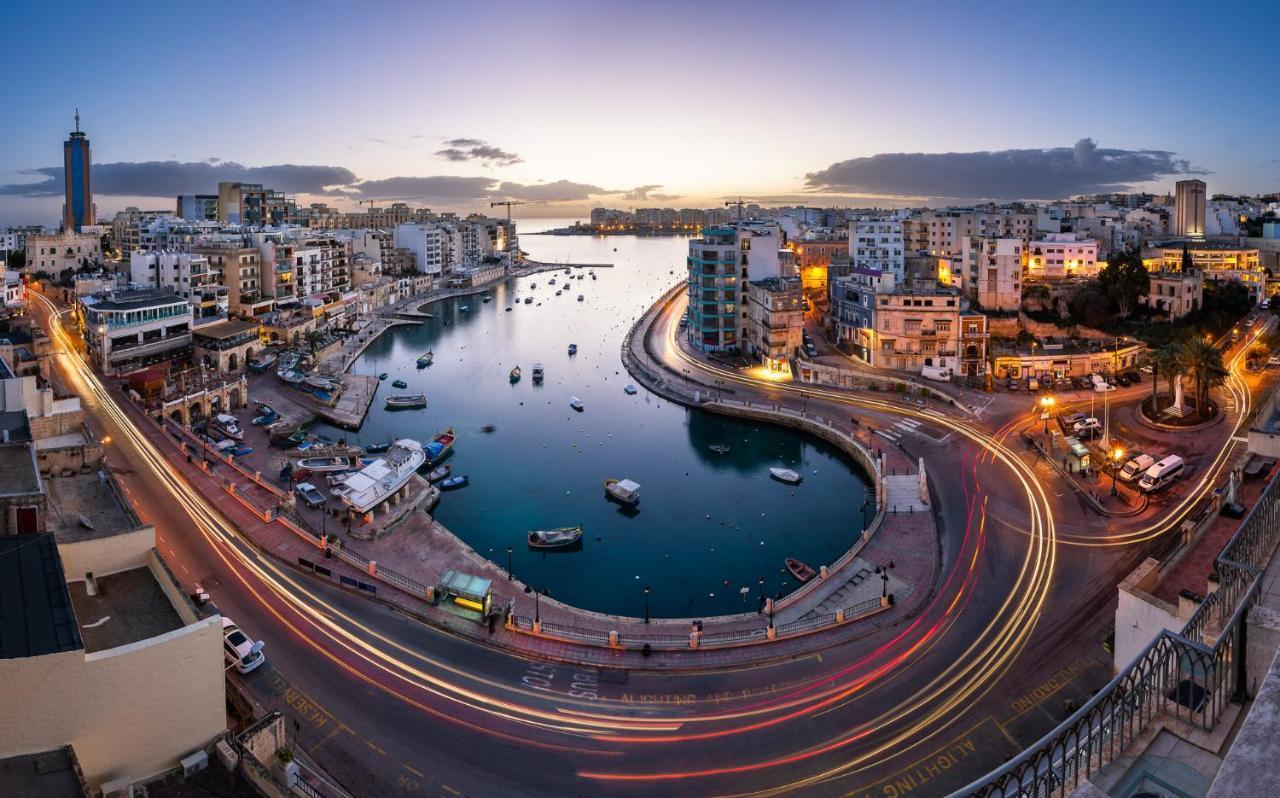 Apartment With Stunning Seaviews Sliema Kültér fotó
