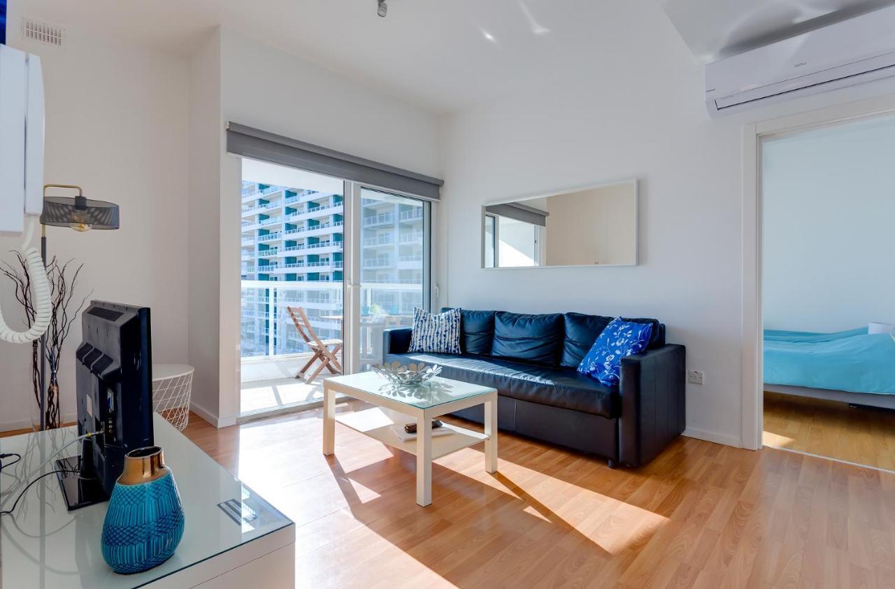 Apartment With Stunning Seaviews Sliema Kültér fotó